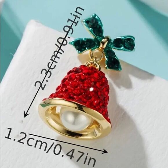 🔔 Festive & fun holiday crystal jingle bell earrings 🔔 - Picture 4 of 5